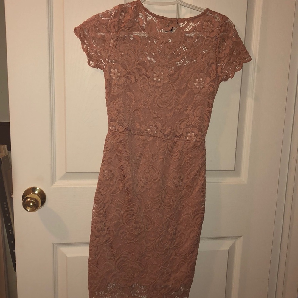 Dress - Picture 3 of 3